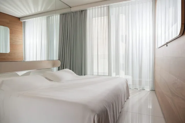 Life, Suite, Quadruple, Double Bed، i-Suite Hotel 1/3
