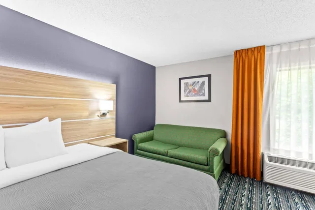 غرفة بسرير كينج بجاكوزي، Quality Inn Rochester South 5/10