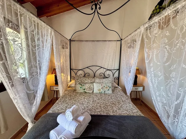 غرفة كومفورت بسرير كوين بشرفة، Altea Paradise B&B - Adults Only 1/7
