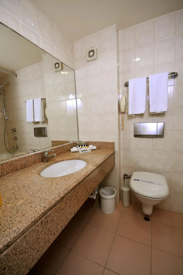 غرفة قياسية، Class Hotel 7/9