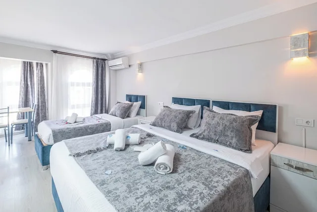 غرفة ديلوكس بسرير مزدوج بشرفة، Oban Suites 9/10
