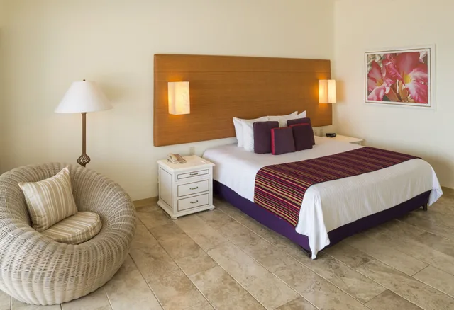 جناح بسرير كينج بإطلالة على البحر، Camino Real Zaashila Huatulco 5/10