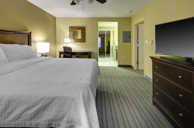 1 King Hearing Accessible Suite، Homewood Suites by Hilton West Palm Beach 1/8