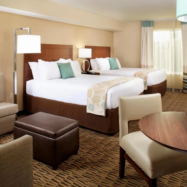 جناح سوبيريور بسرير كوين، Hawthorn Suites By Wyndham Wheeling At the Highlands 2/6