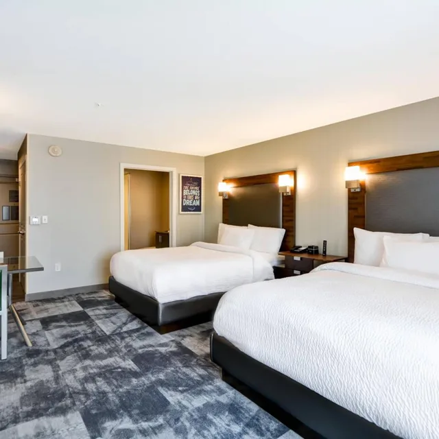 استوديو بسرير كوين بحوض استحمام لذوي الإعاقة، TOWNEPLACE SUITES CRANBURY SOUTH BRUNSWICK 1/5