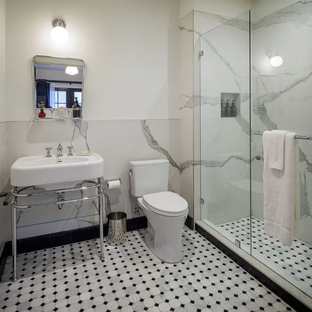 فيلا بسريرين كينج، Hotel San Buena 2/2