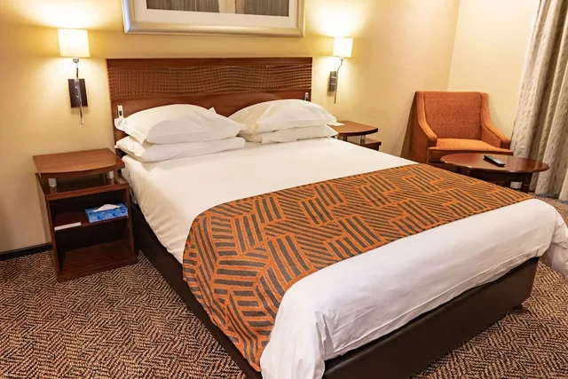 غرفة بسرير مزدوج لذوي الإعاقة، City Lodge Hotel at OR Tambo International Airport 4/5