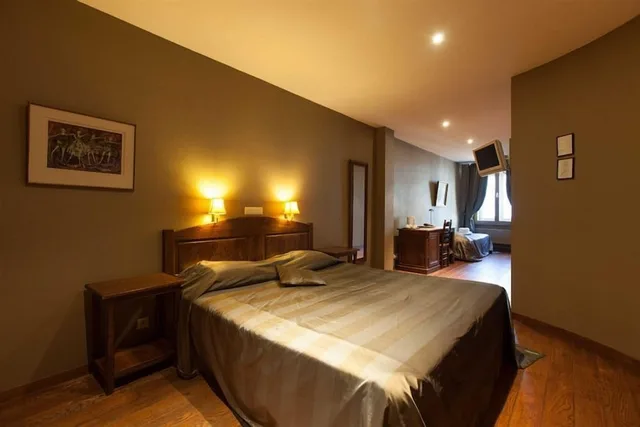غرفة ثلاثية بسرير مزدوج وسرير فردي، Boterhuis Hotel 3/3