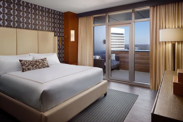 جناح فاخر بسرير كينج بشرفة، Omni Hotel At the Battery Atlanta 5/10