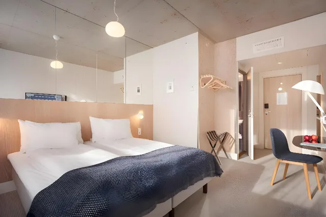 غرفة بسرير كوين، ZANDER K HOTEL 2/2