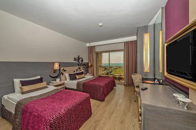 Standard, Single, Lateral Side Sea View، Kirman Hotels Belazur Resort and Spa 2/4