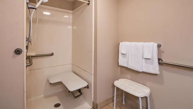 غرفة قياسية بسرير كوين لذوي الإعاقة، Best Western Ramkota 5/5