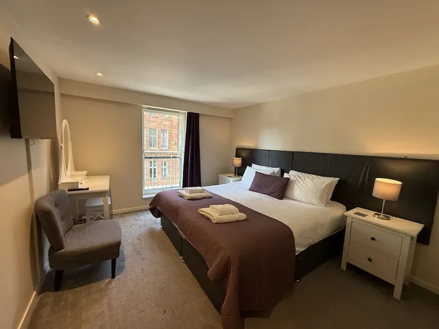 شقة بسريرين كينج، Tolbooth Apartments 7/10