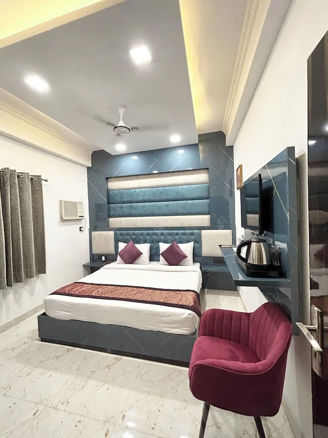HOTEL COSMO، Karol Bagh، دلهي 22/55
