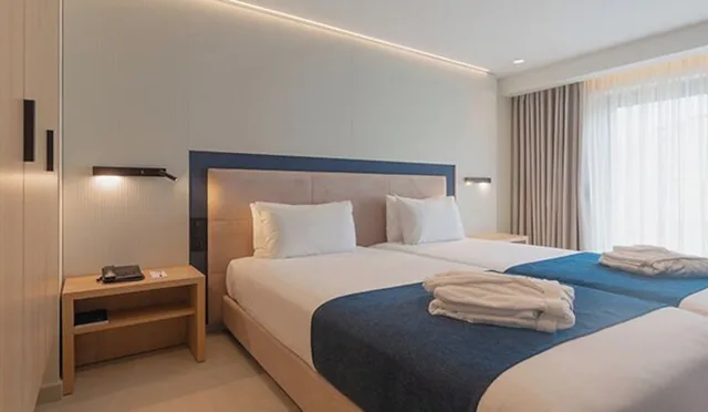 Double Room with Garden View, Maritim Antonine Hotel and Spa Malta 1/10