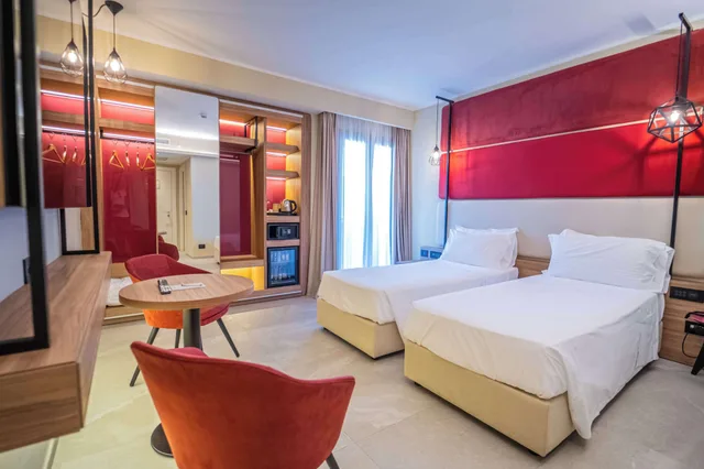 غرفة سوبيريور بسريرين منفصلين، Best Western Plus Sabaudia Hotel & Spa 1/1