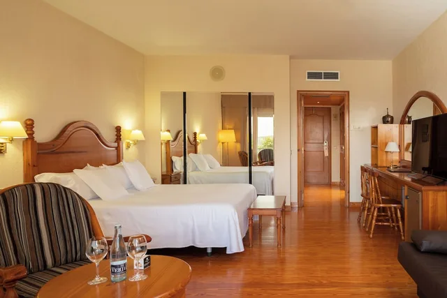 Grand Comfort, Single, Twin Beds, Valley View, Jetted Tub, CAN BOIX DE PERAMOLA 2/3
