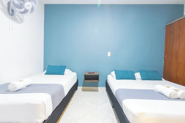 غرفة ثلاثية بسرير مزدوج وسرير فردي، Ayenda 1228 Balcones de la 70 2/9