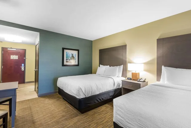 Deluxe, 2 Queen Beds, Bay View، Marina Bay Hotel & Suites, an Ascend Collection Hotel 2/6