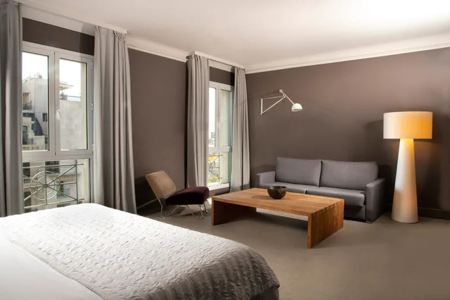 جناح جونيور بسرير كينج، Le Meridien Barcelona 3/5
