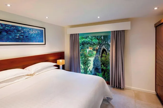 Room, Double Bed, Land View، Sheraton Resort & Spa Tokoriki Island Fiji 1/8