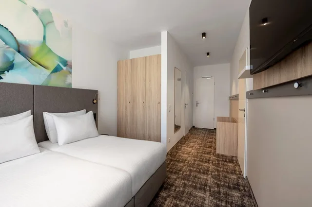 Family, Multiple Beds، Wyndham Garden Munich Messe 2/10