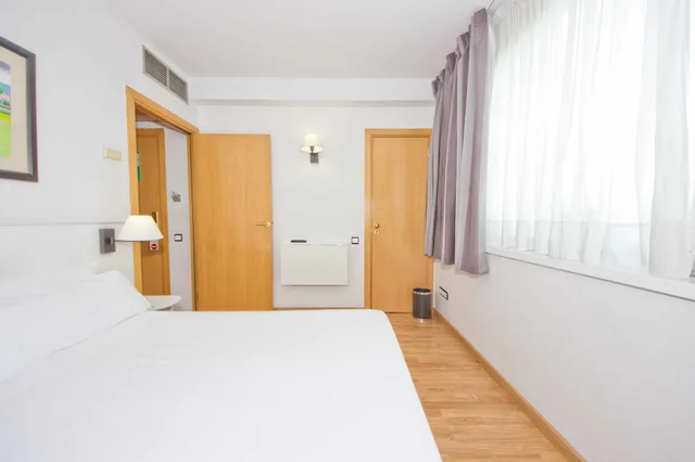 غرفة بسرير كوين، Aparthotel Atenea Valles 3/9
