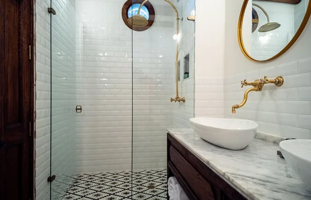 جناح جونيور، Casa Alcestre 6/7