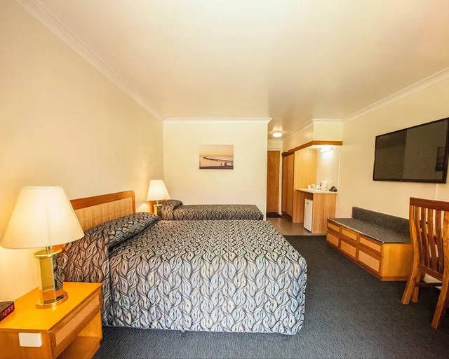Deluxe, Twin Beds, Comfort Inn Bay Of Isles 2/5