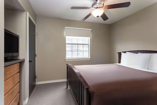 جناح بسرير كوين بغرفة نوم واحدة، Eagle's Den Three Rivers Texas a Travelodge by Wyndham 1/3