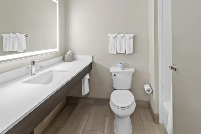 غرفة بسريرين كوين، Holiday Inn Express & Suites Hebron - Cincinnati Airport by IHG 2/4