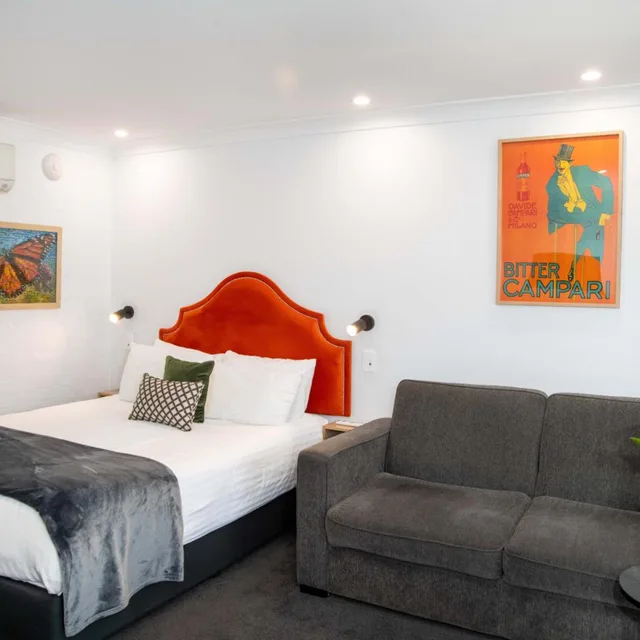 غرفة قياسية بسرير مزدوج، TOWN SQUARE MOTEL 6/10