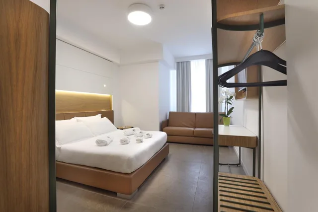 غرفة قياسية بسرير مزدوج في الطابق الأرضي، M F Hotel 5/10