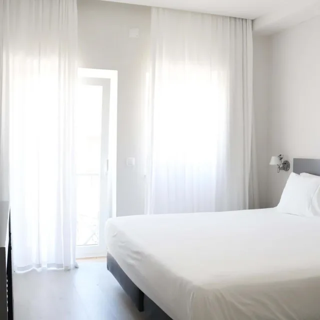 Room, Double Bed, Side Sea View, Balcony، Albergaria Mar Bravo 1/5