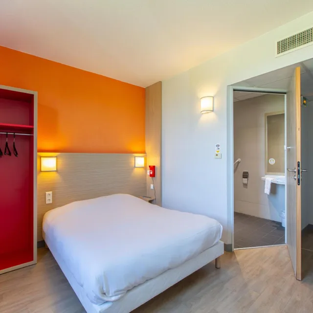 غرفة بسرير مزدوج، Hotel Premiere Classe Chartres Barjouville 4/10