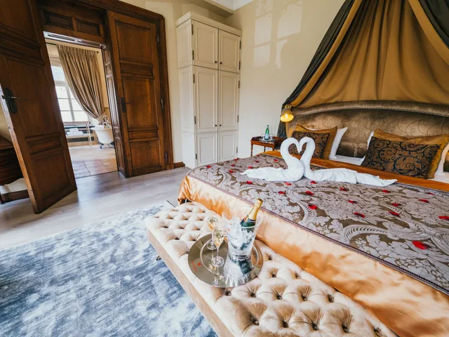 جناح بسرير كينج، CHATEAU D'URSPELT 1/4