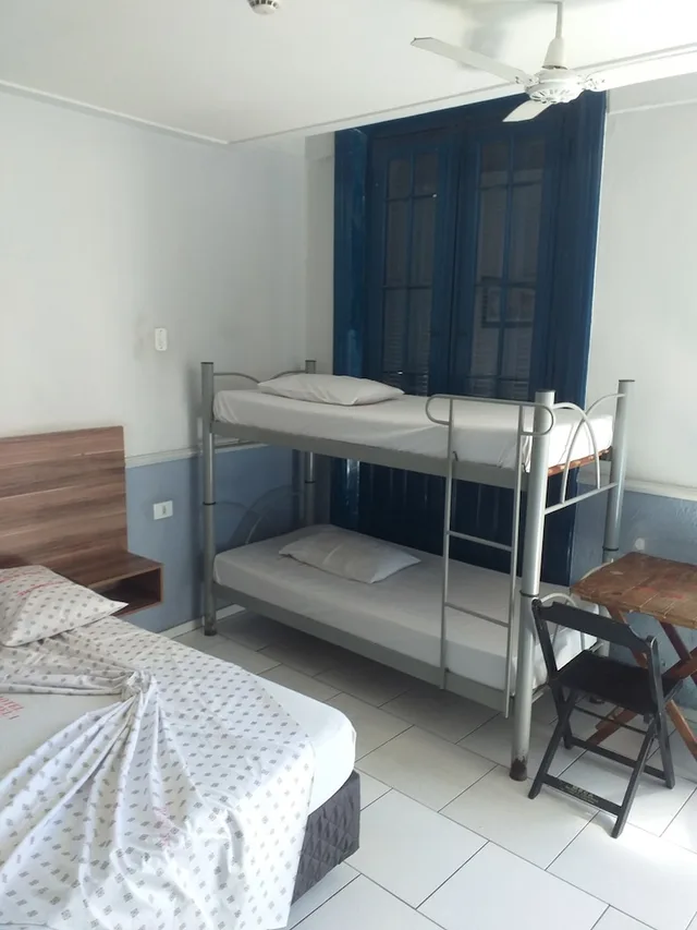 غرفة أساسية ثلاثية بثلاثة أسرّة، Hotel Michel 1/2