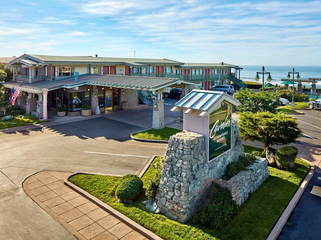 غرفة بإطلالة على البحر، Cavalier Oceanfront Resort 1/1