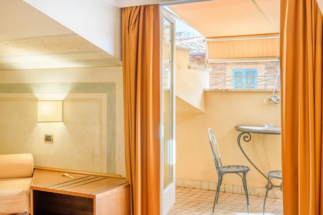 غرفة كلاسيكية رباعية بسرير كوين وسريرين منفصلين، Hotel Sant' Anna 10/10