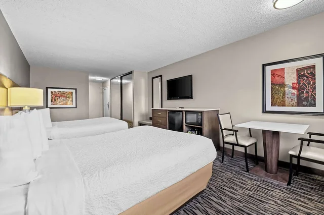 Suite, 2 Queen Beds, Best Western Los Alamitos Inn & Suites 1/4
