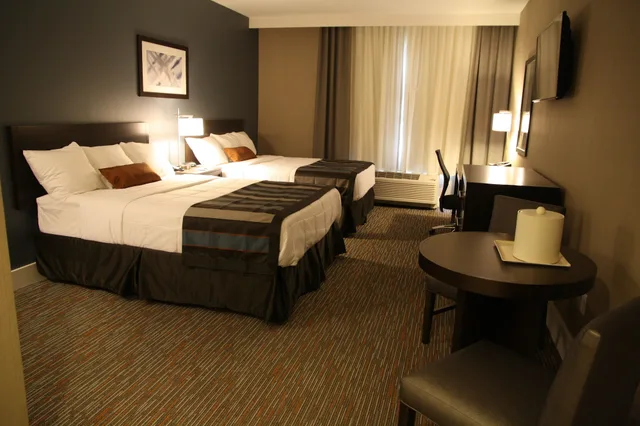 غرفة ديلوكس بسريرين كوين لذوي الإعاقة، Wingate By Wyndham Niagara Falls 3/6