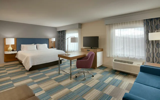 جناح استوديو بسرير كينج، Hampton Inn Suites Pocatello 2/4