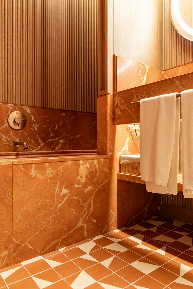جناح بشرفة، Hotel Palacio Bellas Artes San Sebastian, Curio Collection by Hilton 10/10