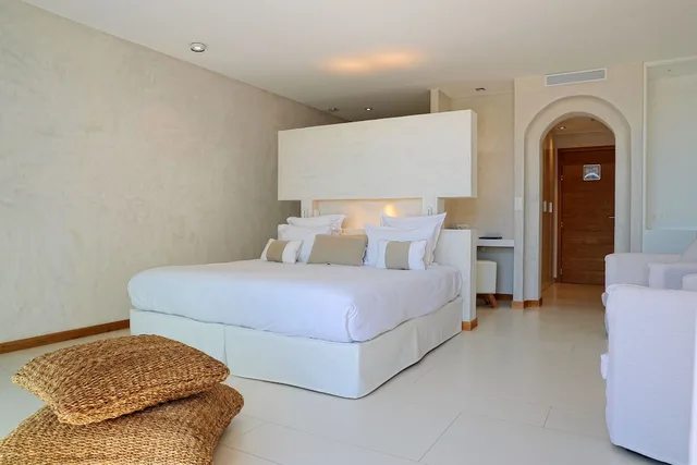 Prestige, Suite, King Bed, Sea View, Pool Access، Hotel Cala Di Greco 1/3