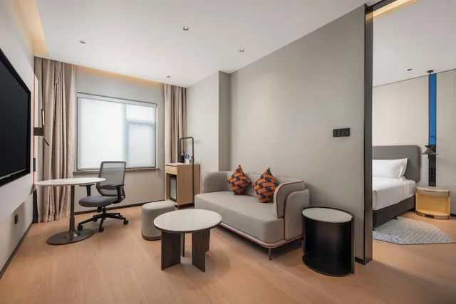 Holiday Inn Express Jinan Quancheng Square by IHG، جينان 30/50