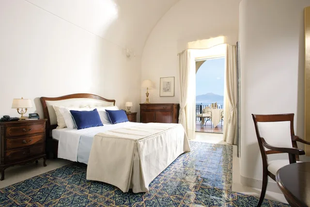 غرفة ديلوكس بسرير كوين بإطلالة على البحر، Grand Hotel Angiolieri 2/5
