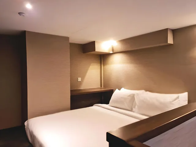 لوفت ديلوكس، ARCADIA HOTEL 1/1