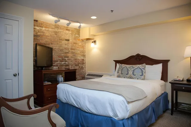 Comfort, Hotel St Pierre French Quarter 2/2