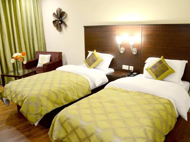 غرفة تنفيذية، Diamond Hotel 2/3