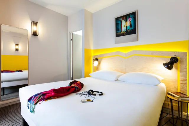 غرفة قياسية ثلاثية بسريرين منفصلين مع أريكة، Ibis Styles Paris Nation Porte de Montreuil 4/10